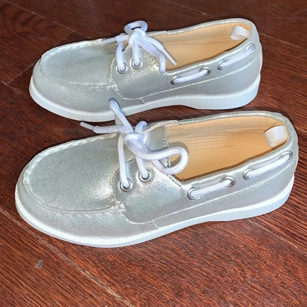 Gymboree size 1 silver lace up slip on boat shoes casual fun metallic
